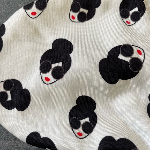 NWOT Alice + Olivia Fashionista Face Mask - Set of 2 - Picture 2 of 4